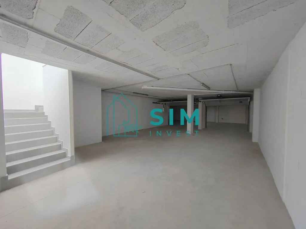 Garage - Modern 2-Bed Apartment with Patio in Tavira