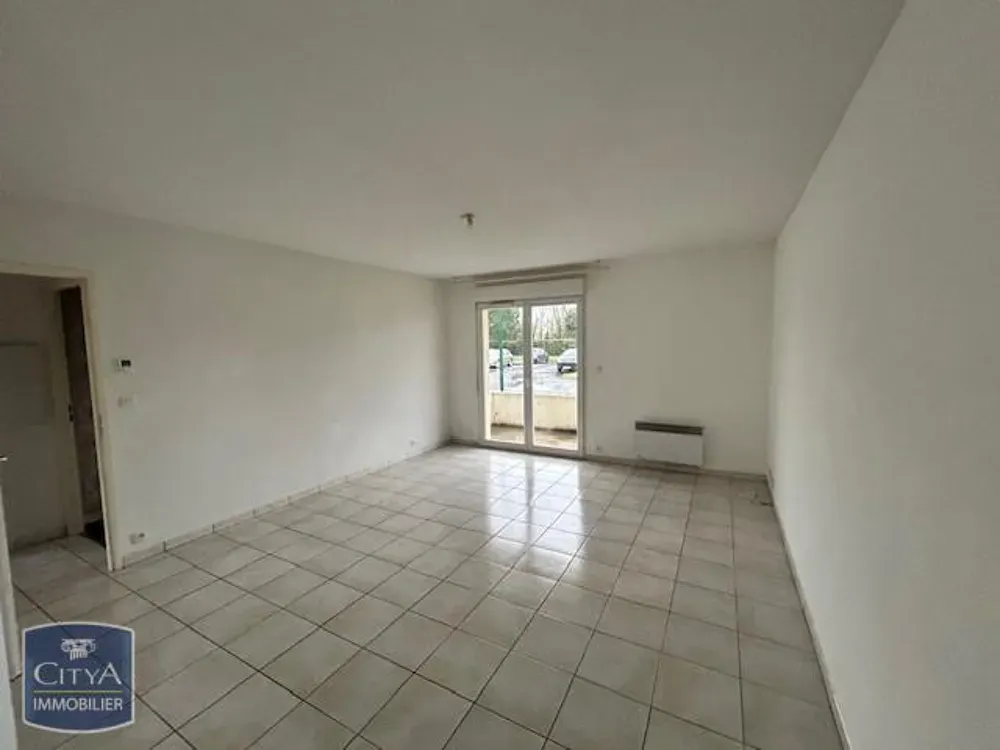 Toad - 2-Bedroom Apartment with Parking in Vendée