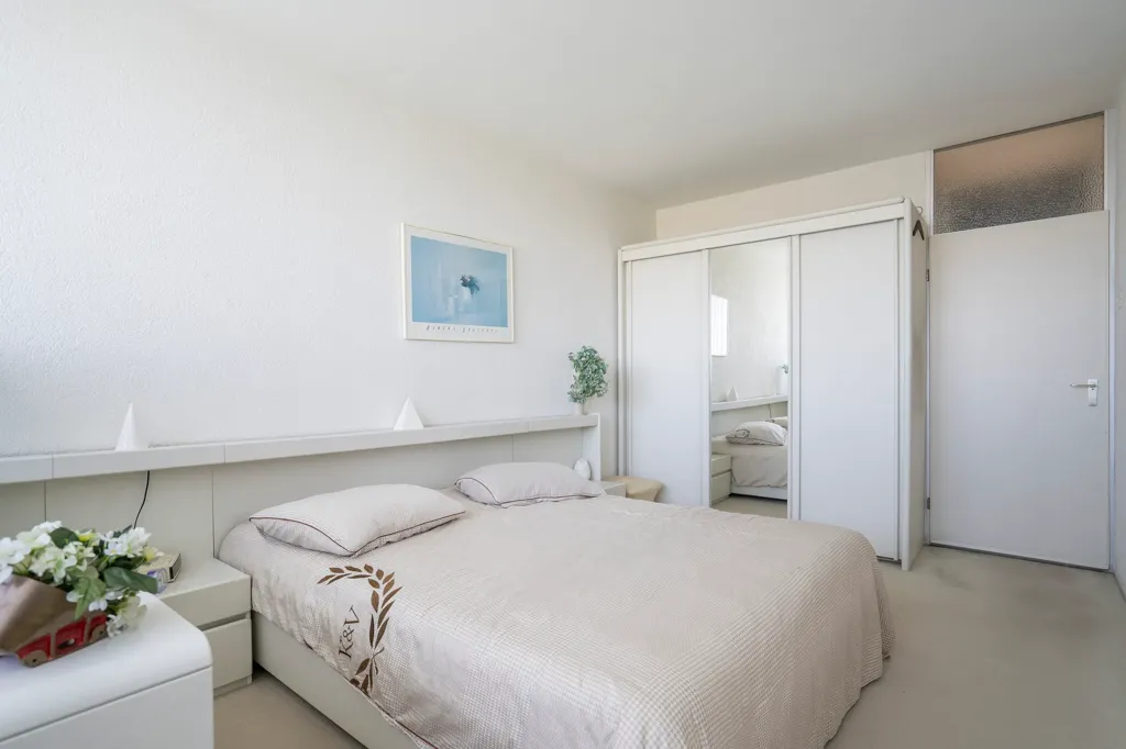 Magamistoad - Apartment with Balcony and Views in Papendrecht