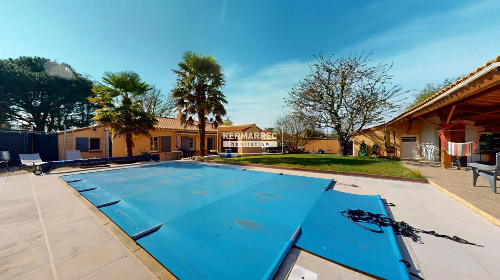 Piscina - Detached House with Pool in Quiet Village