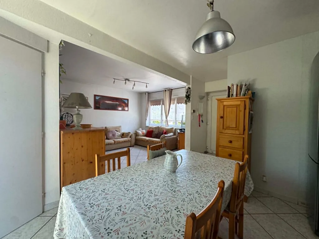 Salle à manger - Maison avec Garage et Jardin à Kingersheim