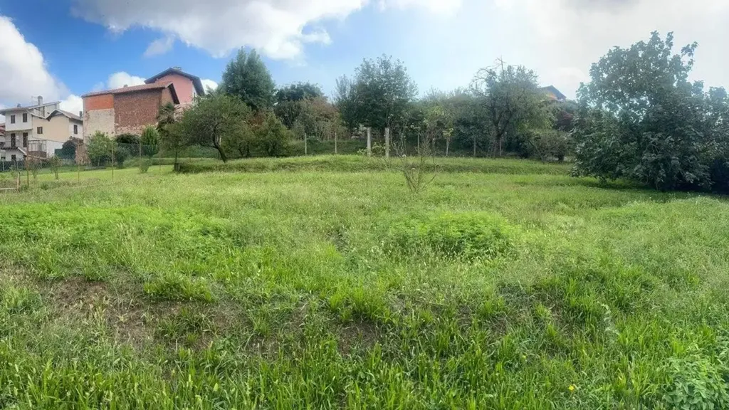 Jardin - Terraced House with Multiple Apartments in Brusnengo