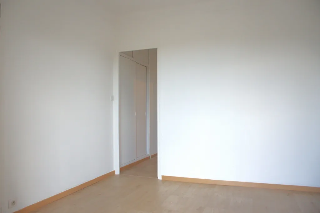 Toad - Bright T3 Flat with Balcony in Aix Centre