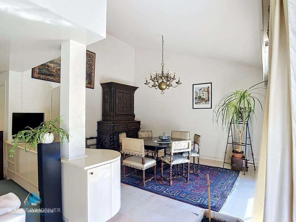 Salle à manger - Villa avec Piscine à Chamalières