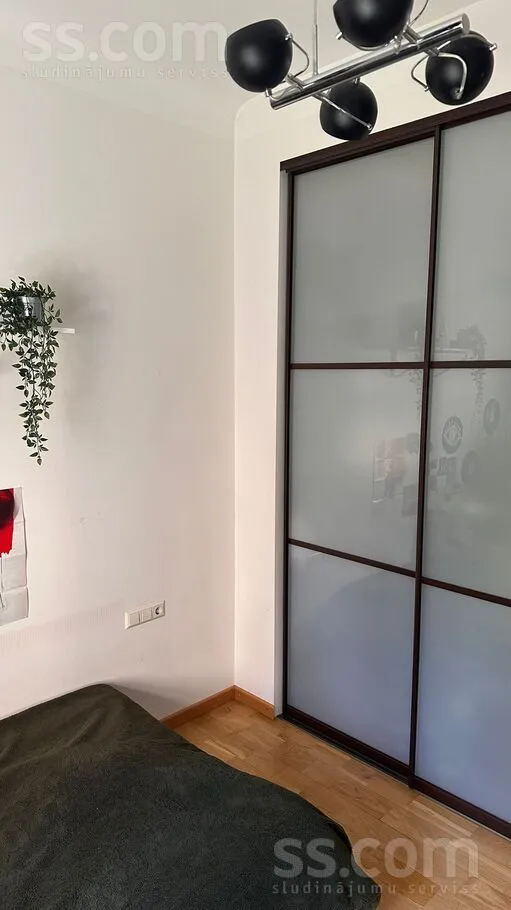 Magamistoad - Renovated Apartment with Courtyard View in Riga Centre