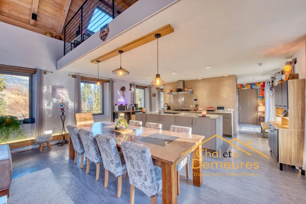 Sala da pranzo - Luxury Home with Spa and Pool in Cordon