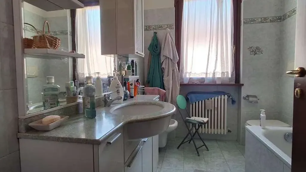 Salles de bain - Villa with Private Garden in Porlezza