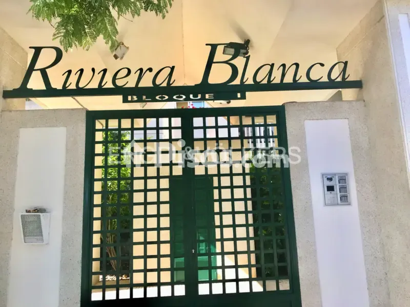 Exterior - Modern Flat with Golf View in Alicante