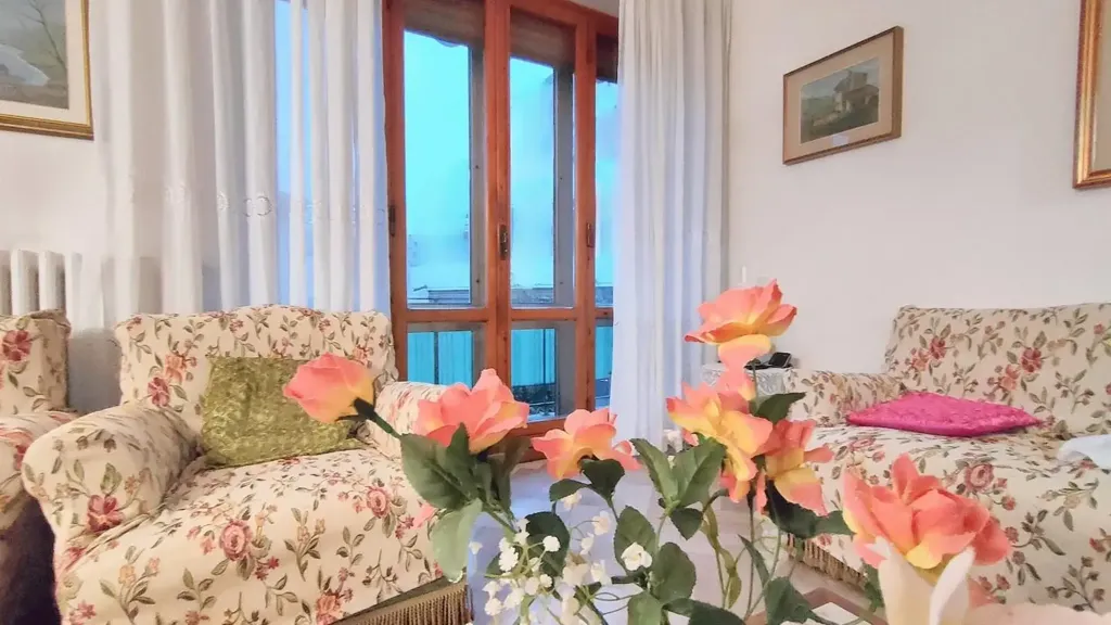 Séjour - Spacious Apartment with Balconies near Pisa