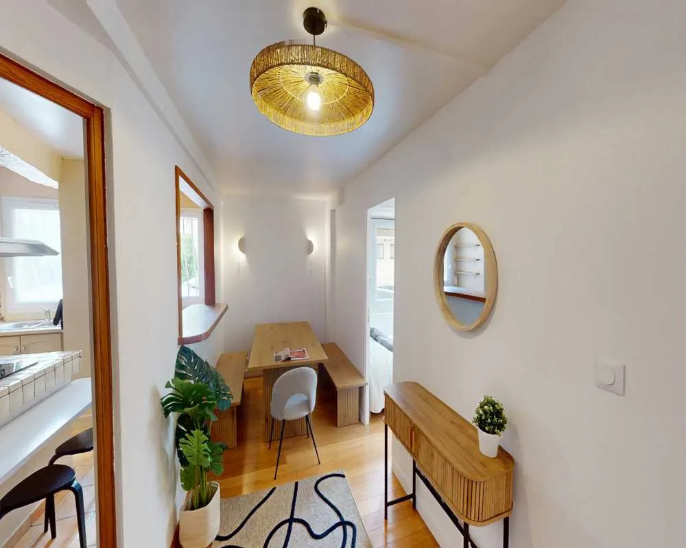 Appartement 7 pièces à Paris