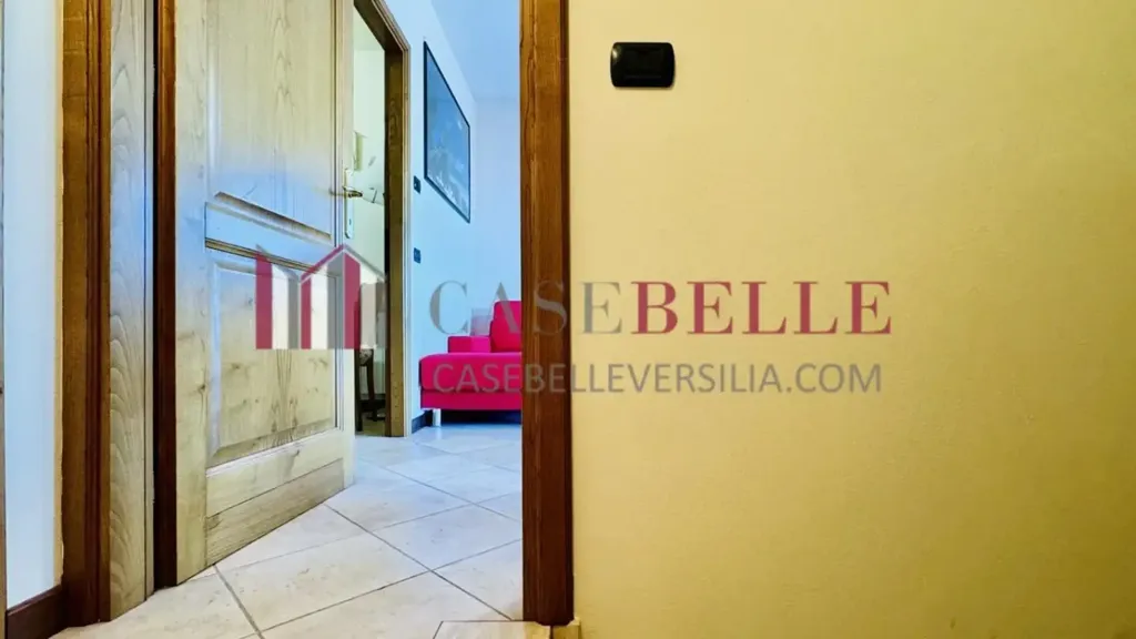 hallway_entrance