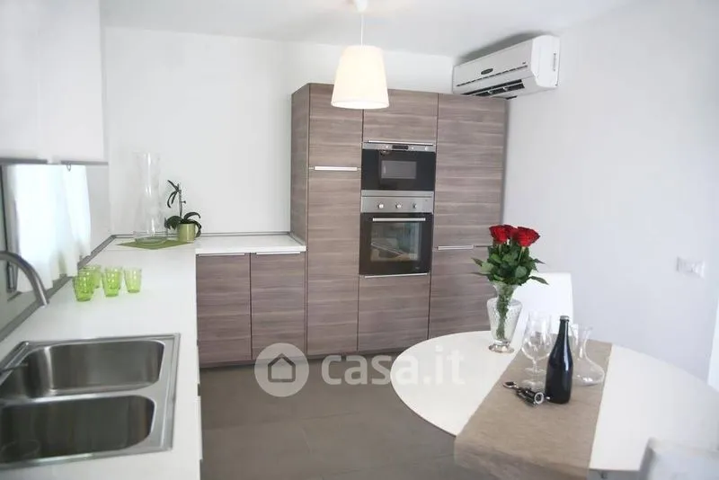Kitchen - Modern Villa with Pool in Soiano del Lago