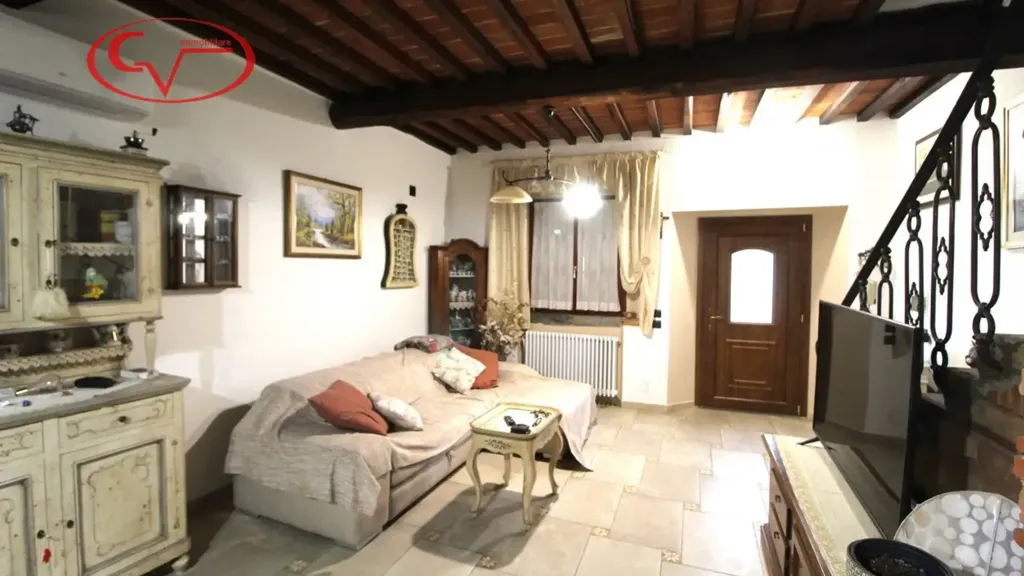 Soggiorno - Villa indipendente con piscina a Terranuova Bracciolini