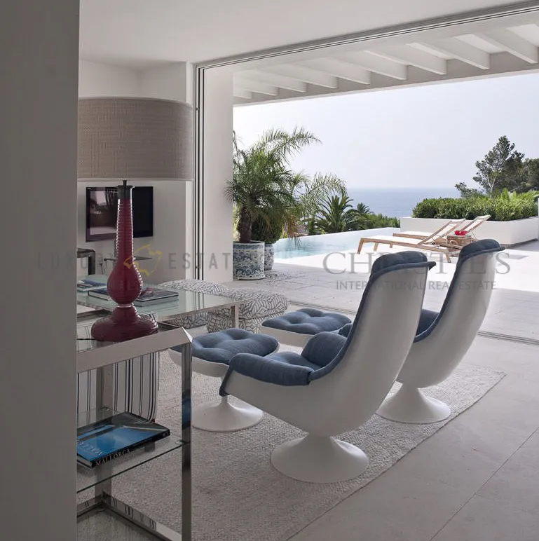 Elutuba - Classic Villa with Sea Views in Costa de los Pinos