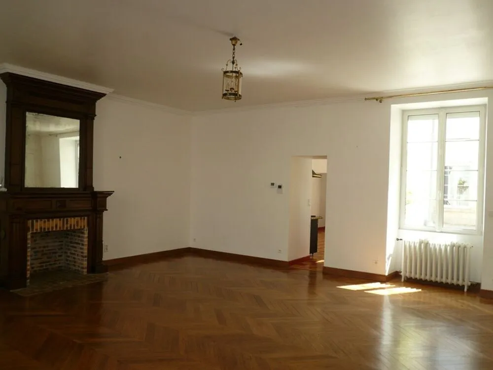 Appartement 6 pièces à Cognac
