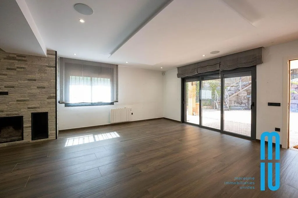 Elutuba - Chalet with Pool and Terrace in Mas Mora