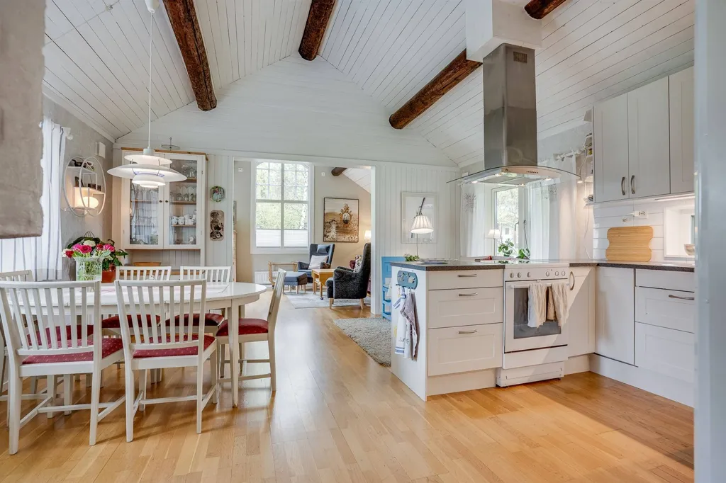 Cucina - Charming Bungalow with Garden near Umeå