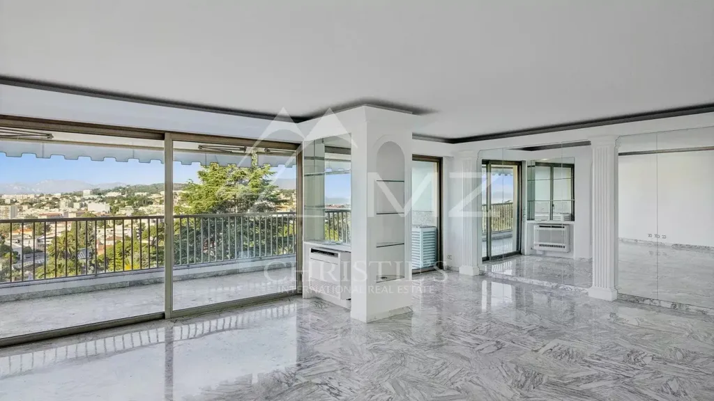 Séjour - Appartement Luxueux avec Vue Mer à Cannes