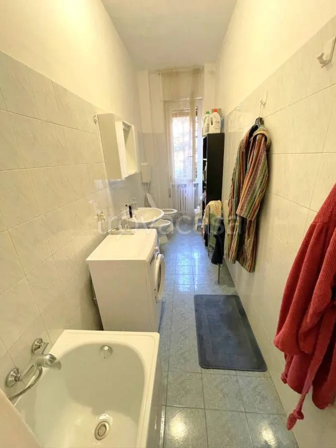 Salles de bain - Central Apartment with Balcony in Modena