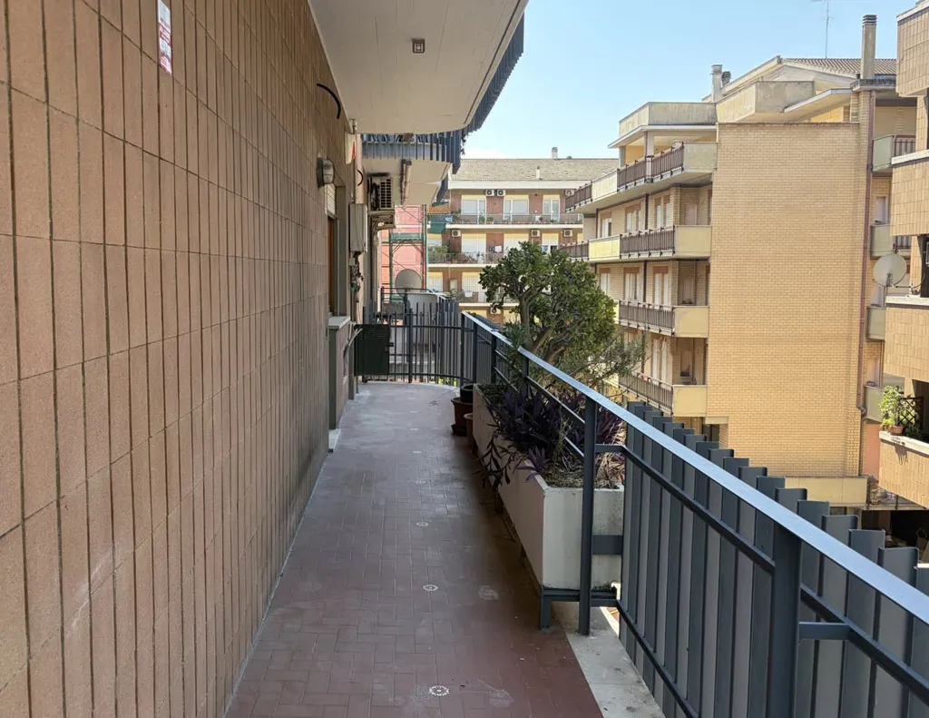 Balcone - Apartment with Balconies in Conca D'Oro, Rome