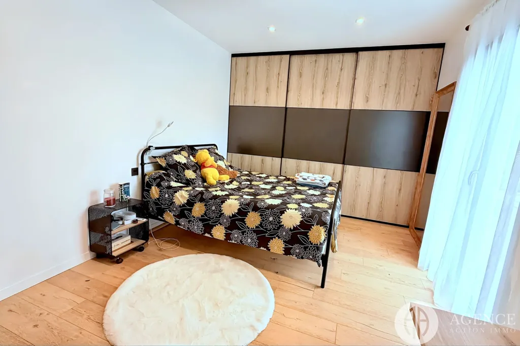 Chambres - Maison Contemporaine avec Piscine à Chanas