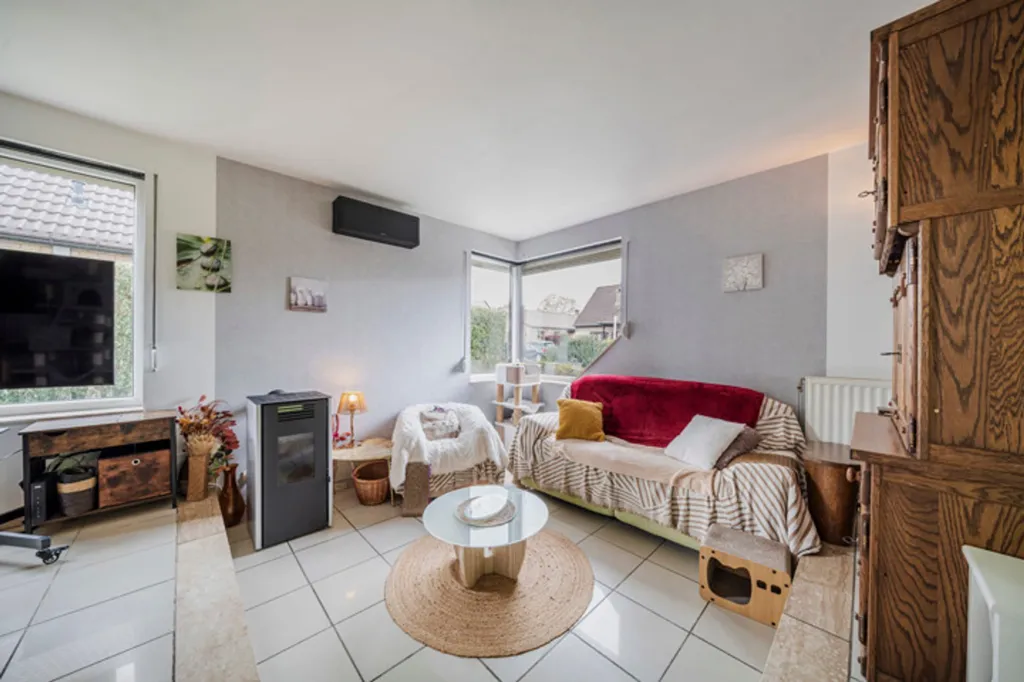 Maison 2 chambres à Chatelet