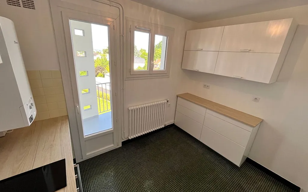 Cuisine - Appartement T3 avec Balcon à Limoges