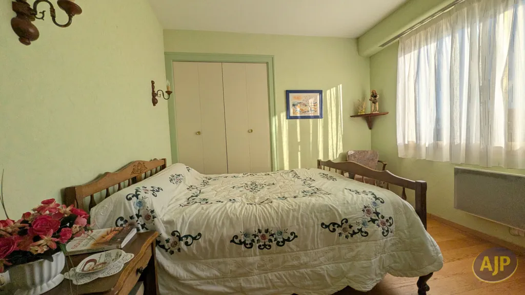 Bedrooms - Charming House with Terrace in L'Aiguillon Sur Mer