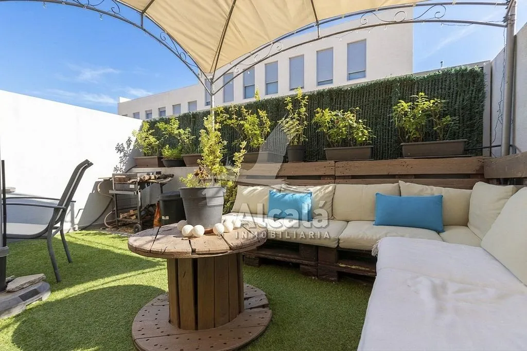 Terrasse - 1-Bed Flat with Pool in Los Hueros