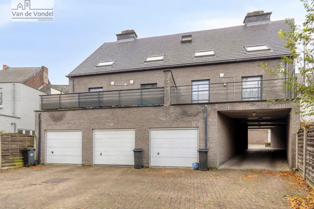 Extérieur - Appartement Énergétique avec Terrasse à Erembodegem