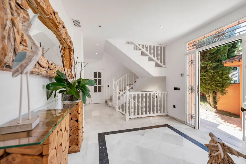 Hallway - Andalusian Villa with Pool in Sotogrande