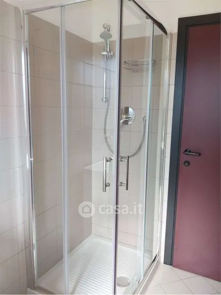 Vannitoad - Fully Rented Triplex in Via Allegri, Modena