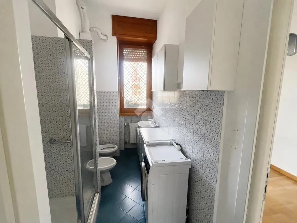 Bagni - Spacious 4-Bedroom Apartment with Terrace in Milan