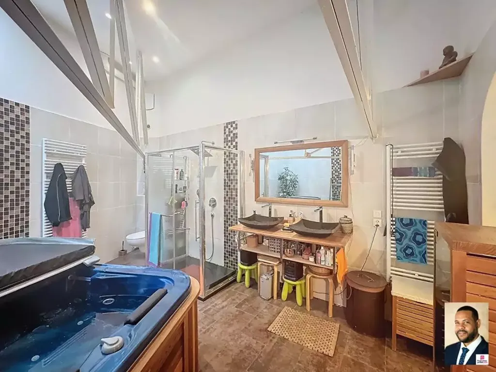 Salles de bain - Loft Cathédrale avec Terrasse en Centre-Ville