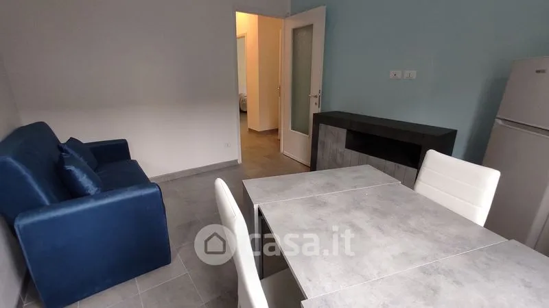 Elutuba - Fully Furnished Flat with Shared Garden in Novara