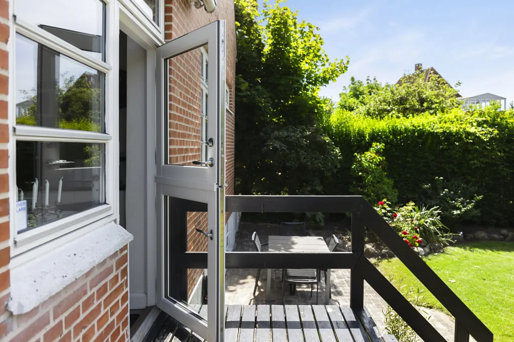Jardin - 1928 Villa with Garden in Odense C