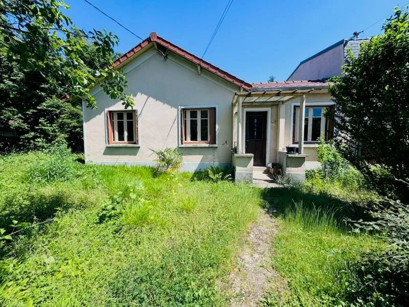 Extérieur - Maison avec Jardin Arboré à Chelles