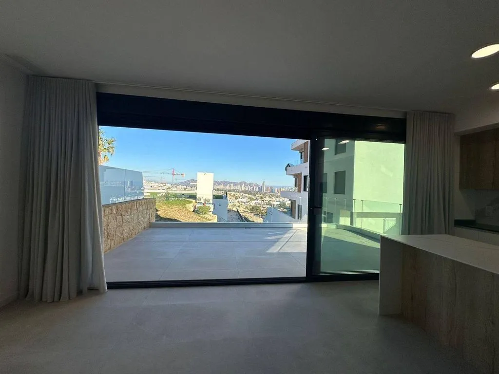 Luxury Duplex with Sea Views in Finestrat