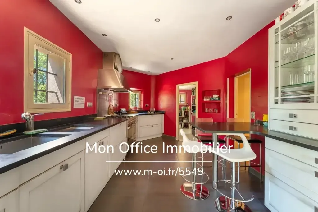 Cucina - 10-Bedroom House with Jacuzzi in Rognes