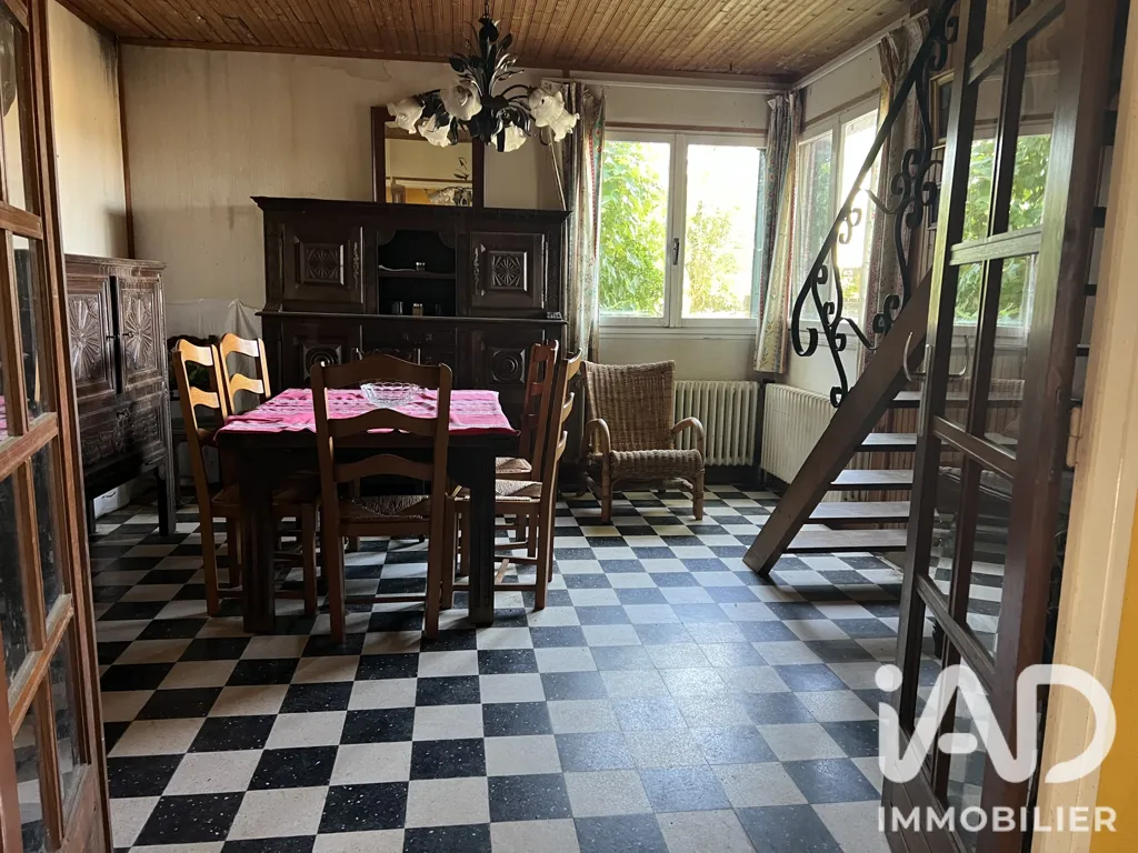 Sala da pranzo - Rustic Farmhouse with Garden in Beaulon