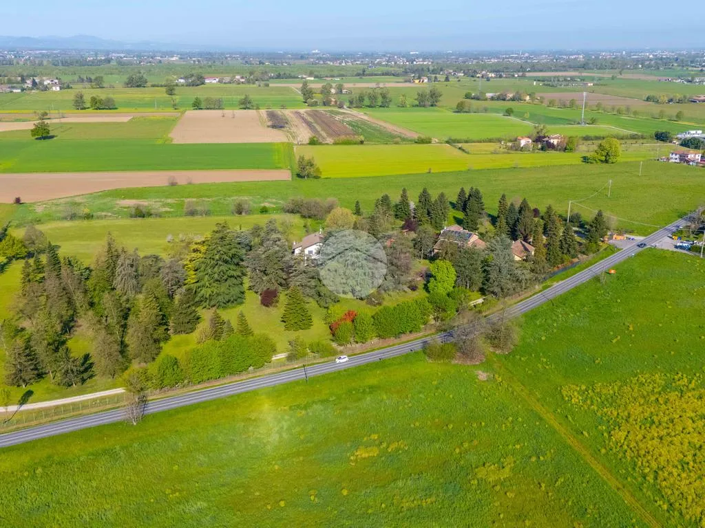 Õhuvaade - Villa with Pool near Parma