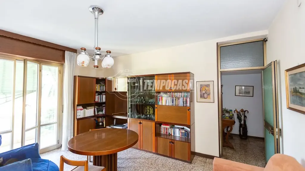 Söögituba - Spacious Trilocale with Terrace in Brescia