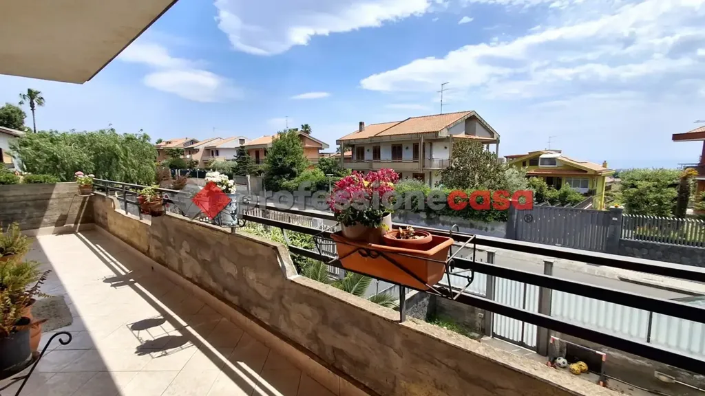 Rõdu - Apartment with Sea View in Viagrande