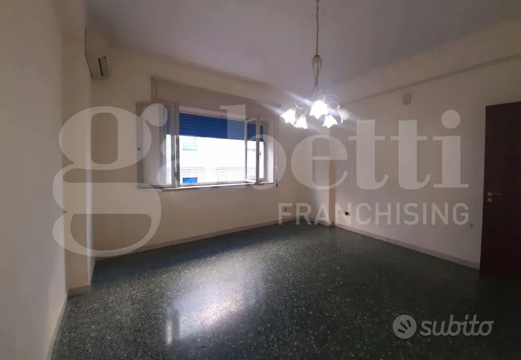 Pièces - Apartment with Balconies in Siracusa