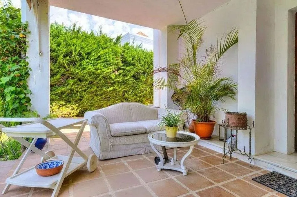 Chalet with Pool and Terrace in Casco Antiguo