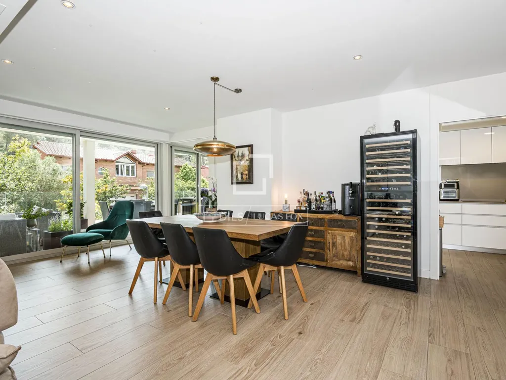 Söögituba - Apartment with Pool and Terrace in Sant Cugat