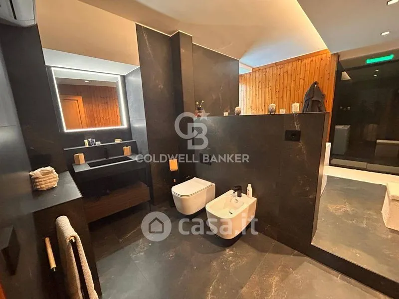 Bathrooms - Loft with Terrazzo in Barletta's Historic Centre