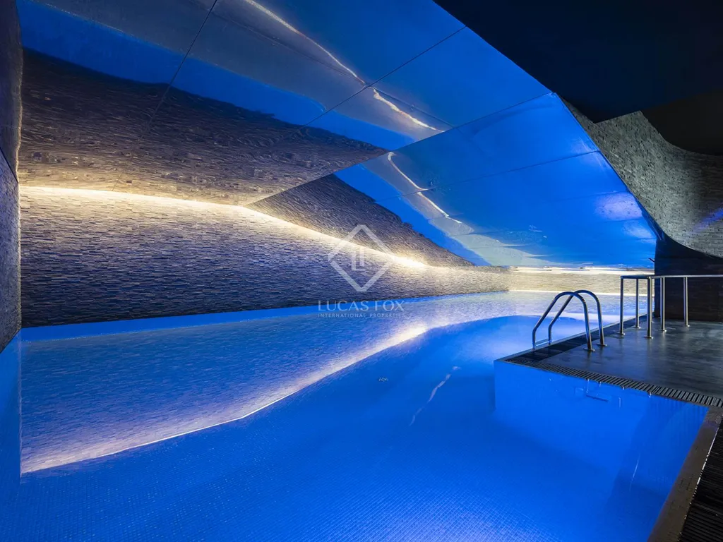 Bassein - Luxury Flat with Rooftop Pool in Diagonal Mar, Barcelona
