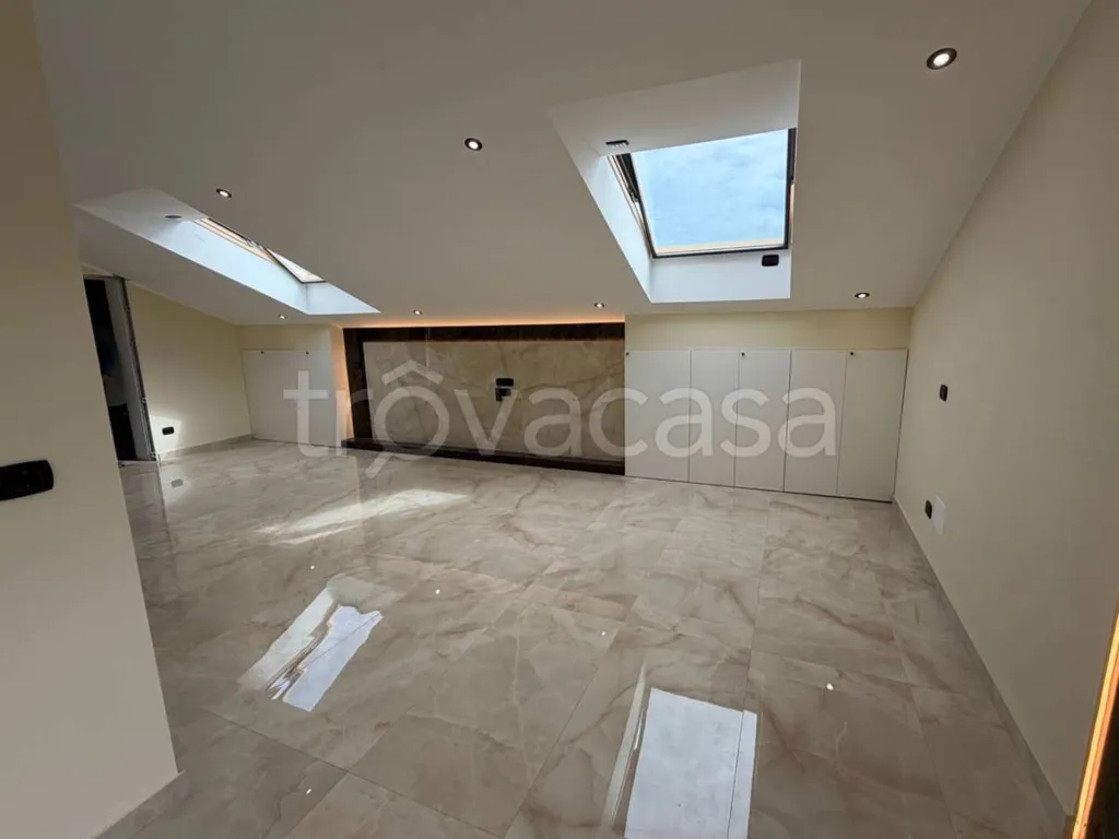 Elutuba - Modern Mansard Apartment with Terrace in Borgo Ticino
