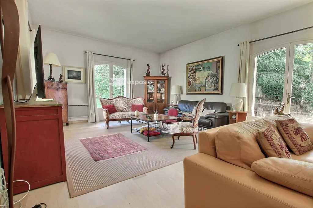 Living Room - 8-Piece Property with Pool in Aix-en-Provence